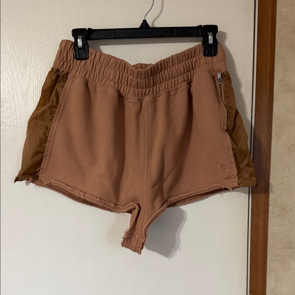 FREE PEOPLE MOVEMENT